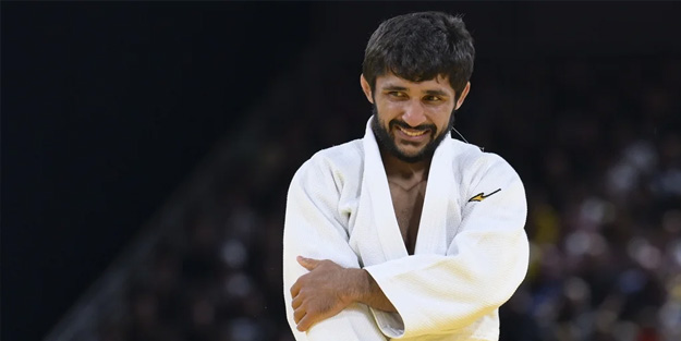 Milli judocu yarı finalde