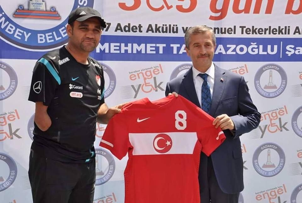 Milli kaleciye milli görev 