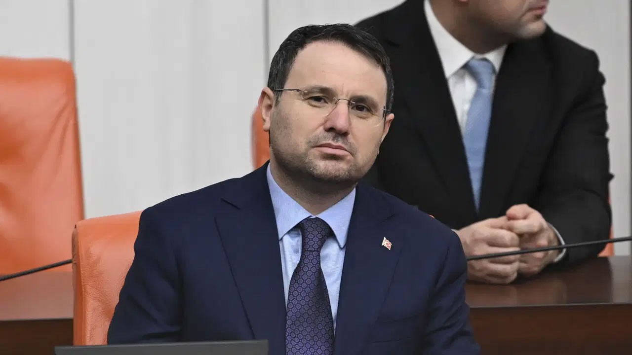 ‘Milli meselemiz’ diyen Gürlek’ten bomba açıklama! "119 ülkede 2 bin kişinin peşindeyiz"