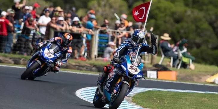 Milli motosikletçi ikinci yarışta birinci oldu!