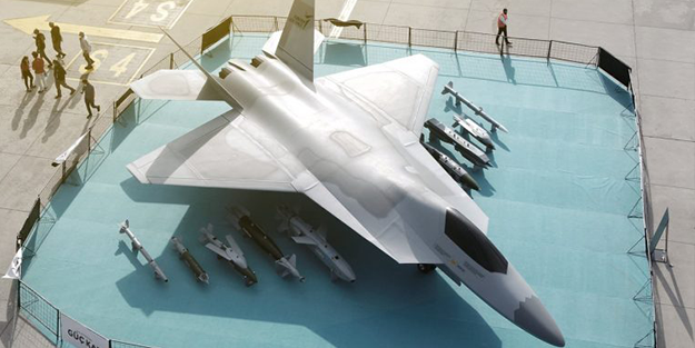 Milli Muharip Uçak'ı gören ABD'den Türkiye'ye 'yok artık' dedirtecek teklif geliyor! Canlı yayında açıkladı