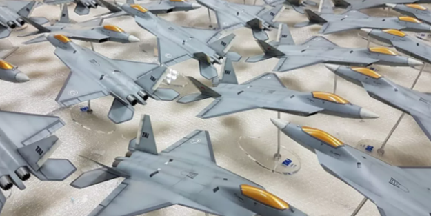 Milli Muharip Uçak'la ilgili heyecanlandıran açıklama: Çok büyük bir sürprizim var, o tarihi bekleyin