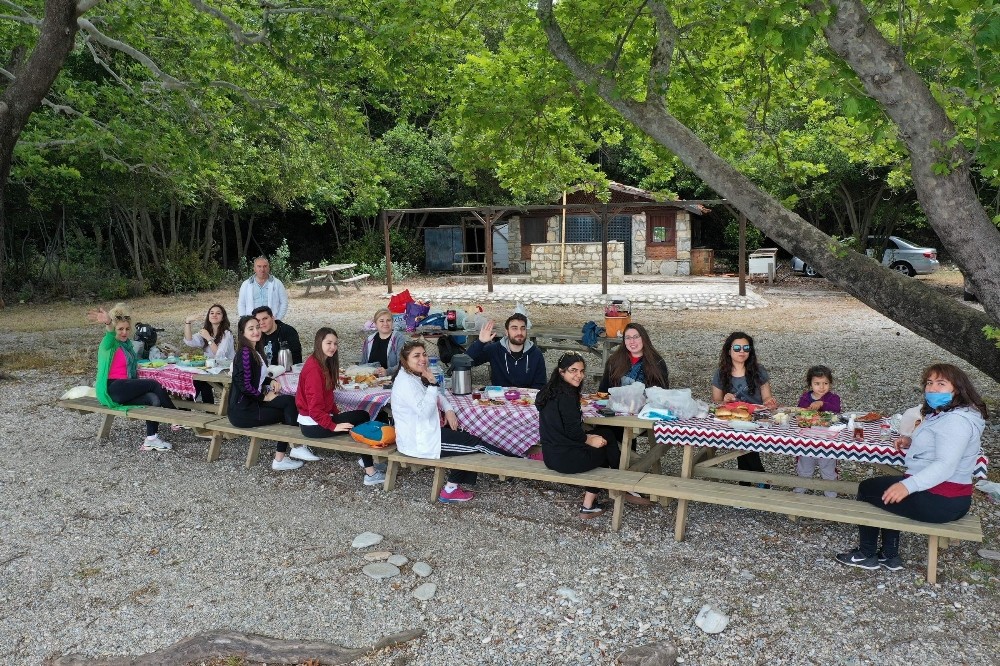 Milli park ziyaretçilerine kavuştu 