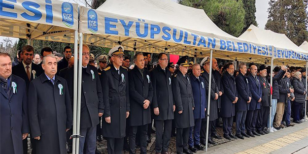 Milli Şairimiz Mehmet Akif Ersoy kabri başında anıldı!