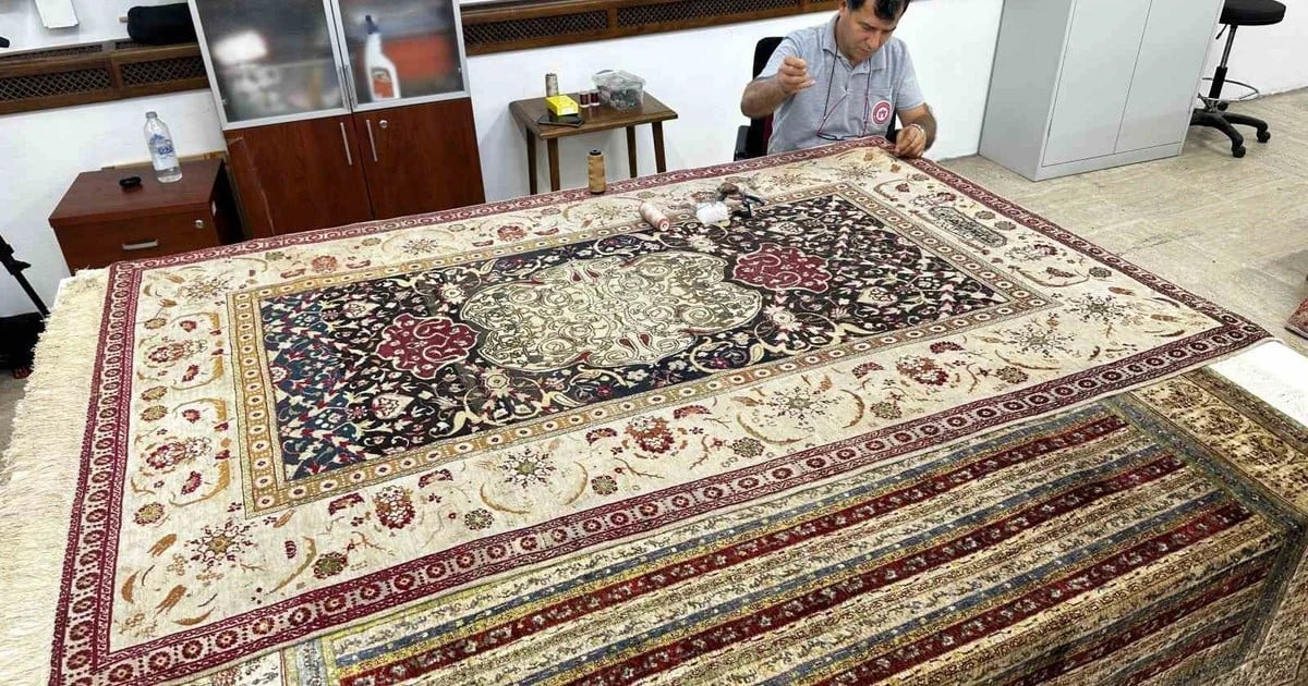 Milli Saraylar'da konservasyonu tamamlanan 6 saray seccadesi Topkapı'da sergilenecek