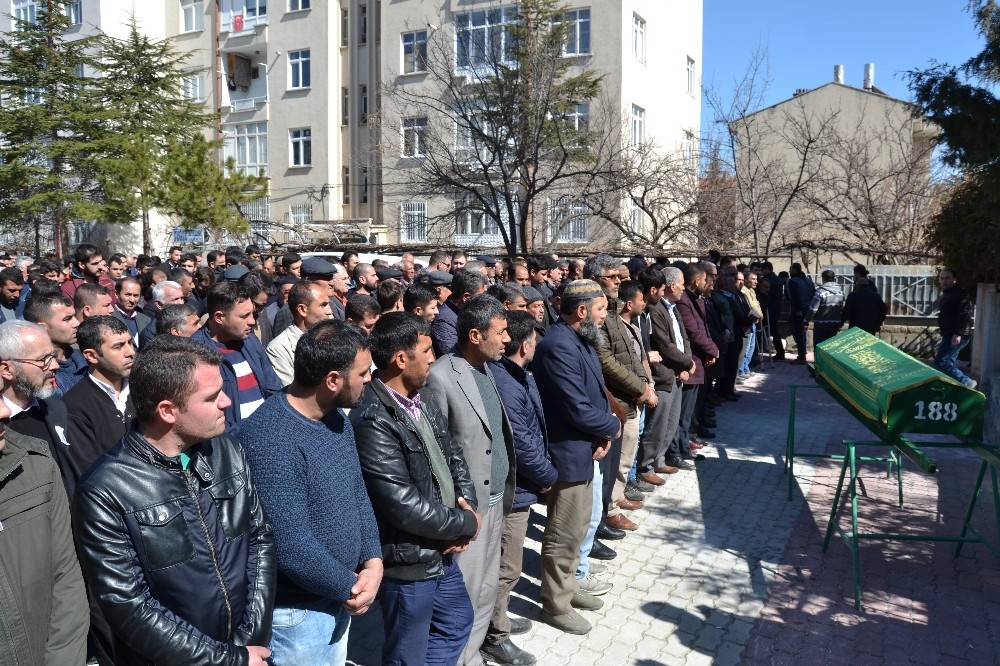 Milli satranççı Emre Ev son yolculuğuna uğurlandı 
