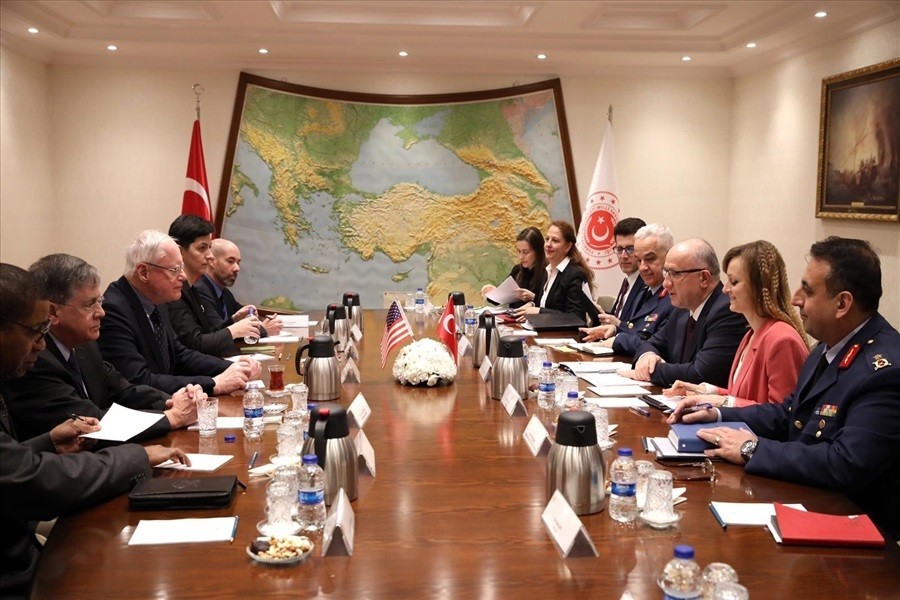 Milli Savunma Bakanı Akar ABD Suriye Özel Temsilcisini kabul etti 