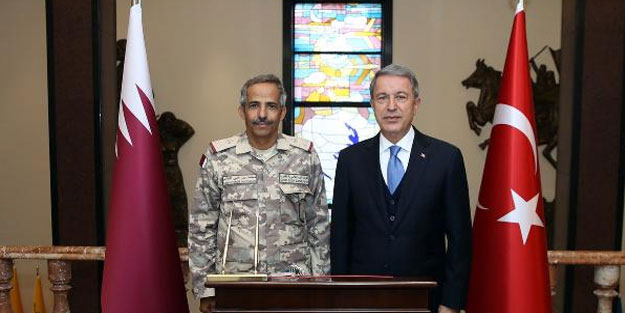 Hulusi Akar, Katarlı komutanı kabul etti