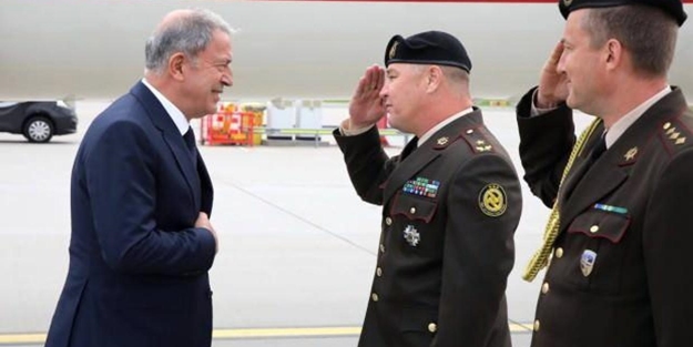 Milli Savunma Bakanı Akar, Letonya’da!