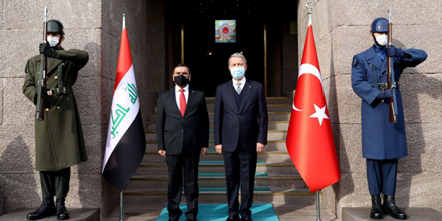 Iraklı mevkidaşı ile görüşen Bakan Akar'dan kararlılık mesajı