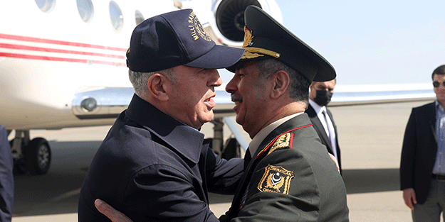 Hulusi Akar'a Azerbaycan'da sürpriz