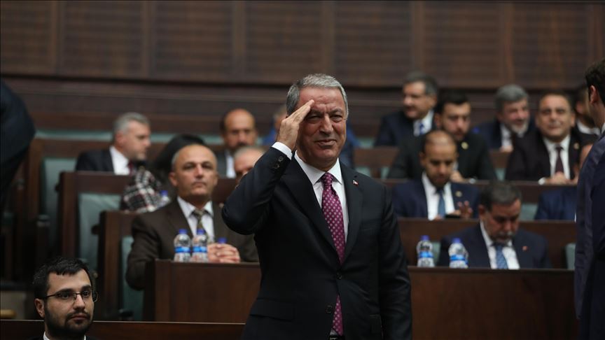 Milli Savunma Bakanı Hulusi Akar'dan 'asker selamı'