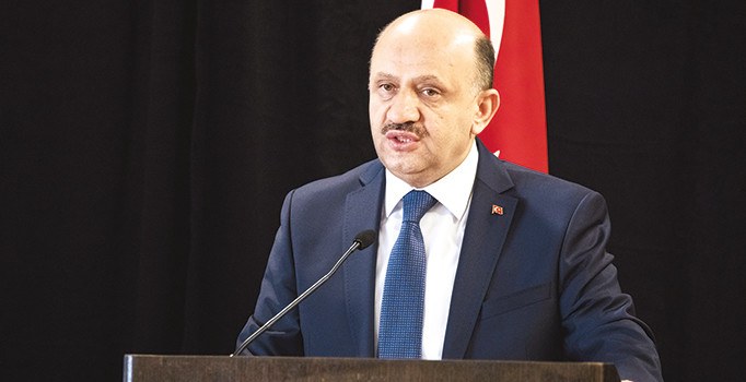 Milli Savunma Bakanı Işık: NATO’nun yetkisi de yok hakkı da yok