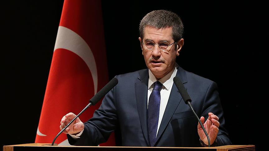 Milli Savunma Bakanı Nurettin Canikli 'komuta merkezi'ni ziyaret etti