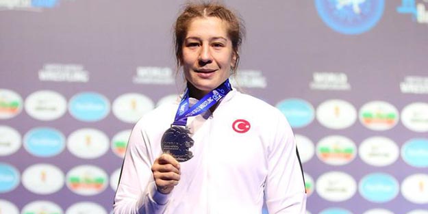 Milli sporcumuz Yasemin Adar'a büyük onur