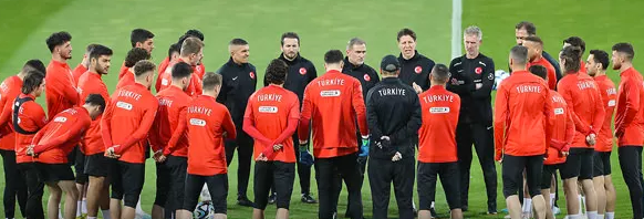 Milli Takım için skandal iddia! Oruç tutan o milli futbolcuya yemek verilmemiş