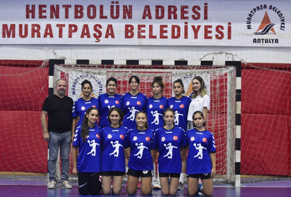 Milli takım kampına 10 oyuncu 
