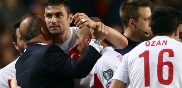 Terim açıkladı: Milli takım maçları nerede oynanacak?