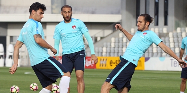 Milli Takım Tiran'a ulaştı