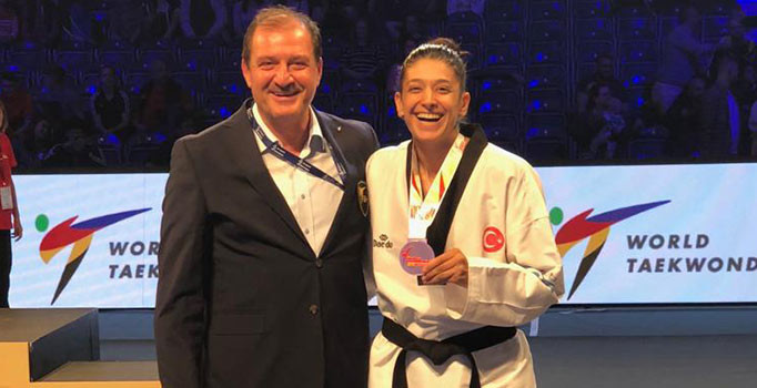 Milli tekvandocu Tatar'dan bronz madalya
