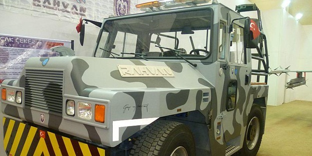 Milli uçak çeker aracımız 