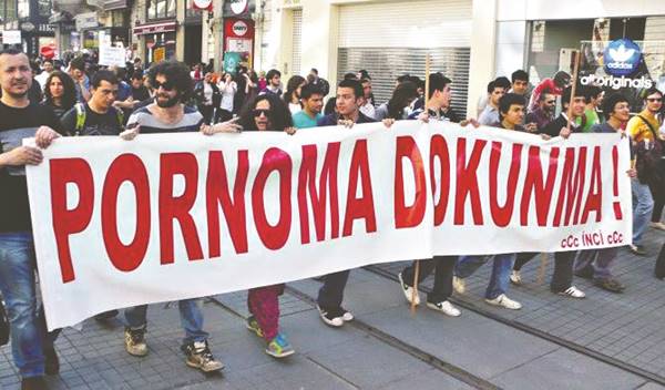 Milli ve manevi değerlere düşmanlar! Bu caniler sizin eseriniz