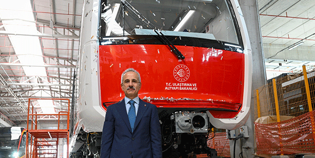 Milli ve yerli sürücüsüz ilk metro raylarda