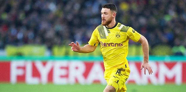 Milli yıldız teklif aldım diyerek duyurdu: Beklenmedik hamle geliyor...