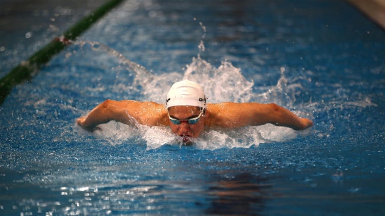 Milli yüzücüler Prag ve Graz'da 11 madalya daha kazandı