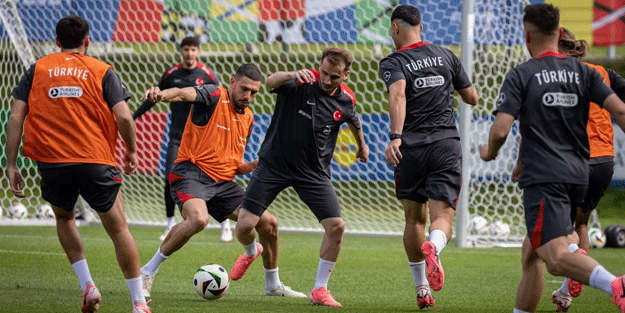 Milliler, Avusturya mesaisine devam ediyor