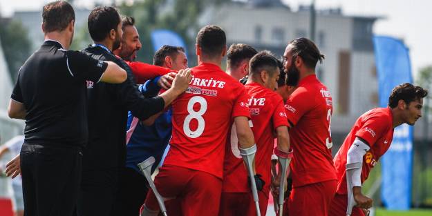 Milliler çeyrek maçına çıkıyor