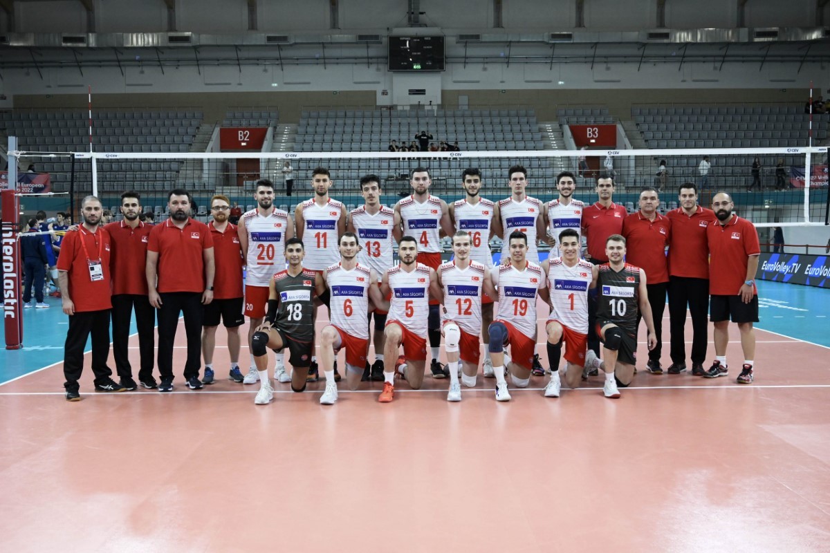 Milliler, İtalya'ya 3-1 mağlup oldu