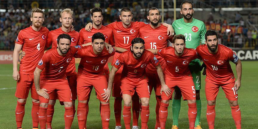 Milliler siyah bantla çıktı