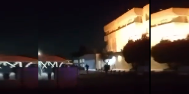 Milyonlar ayağa kalktı! İsrail Büyükelçiliğine girmeye çalışıyor