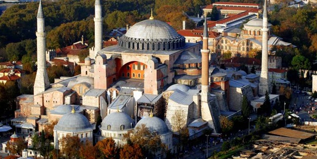Milyonlar Ayasofya’ya koştu