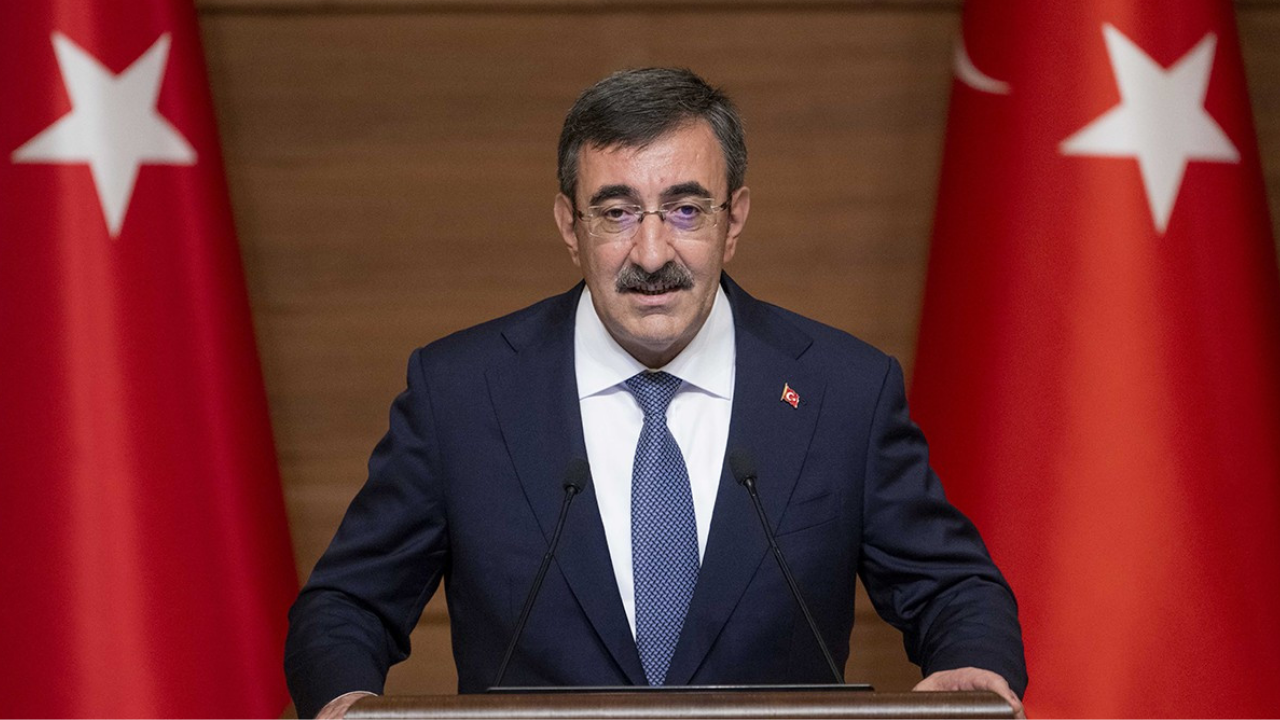 Milyonlarca çalışan kararı merakla bekliyor! Cevdet Yılmaz'dan flaş asgari ücret açıklaması