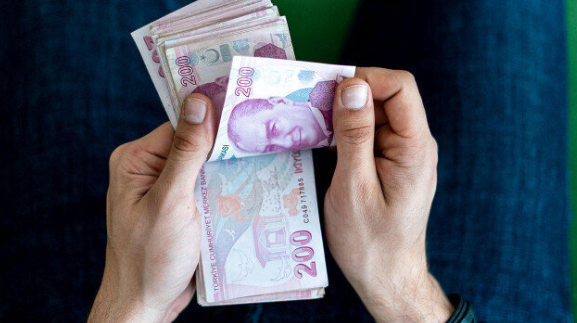 Milyonlarca memur ve memur emeklisinin gözü zam oranında: En düşük maaş 33 bin liraya yaklaşabilir