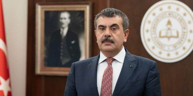 Milyonlarca öğrenciyi ilgilendiriyor! Bakan Tekin peş peşe açıkladı: Öğrenciye test sınavı ve mülakat açıklaması