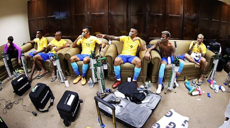 Brezilyalı futbolcular oksijensiz kaldı!