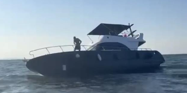 Milyonluk lüks yat karaya oturdu