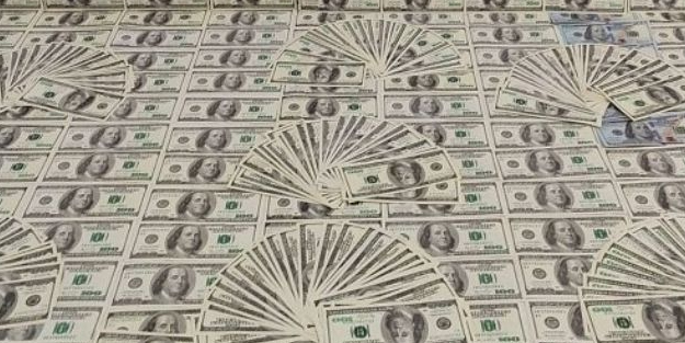 Milyonluk operasyon! Şok eden olay: 1 milyon 100 bin lira olan 406 adet sahte 100 dolar! Ekipler şaşkına döndü!