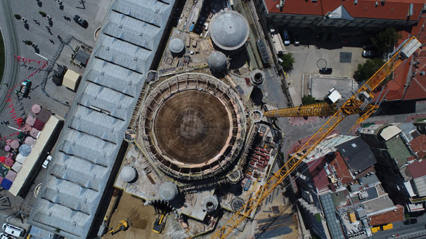 Minarelerinin yapımına başlanan Taksim Camii havadan kaydedildi