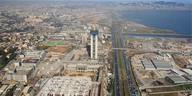 Minaresi tam 265 metre!