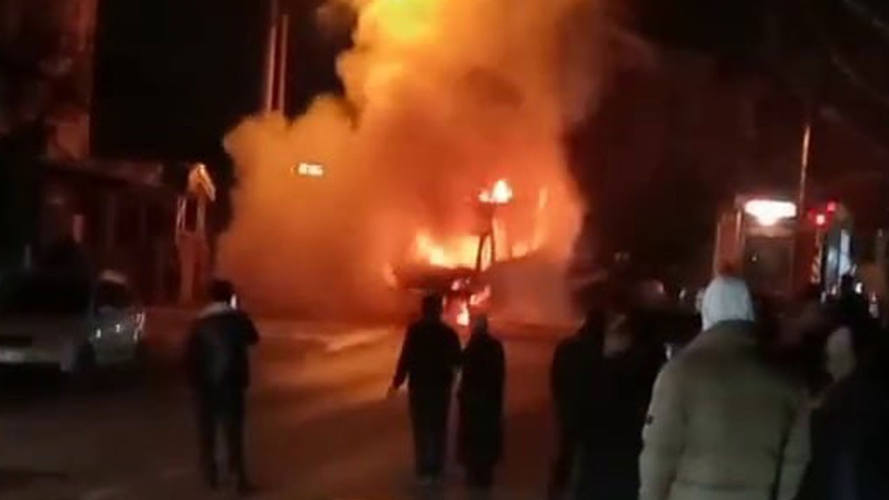 Minibüs alev topuna döndü!