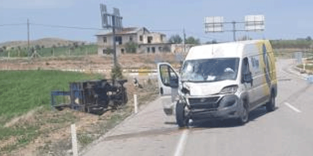 Minibüs ile patpat çarpıştı: Kötü haber...