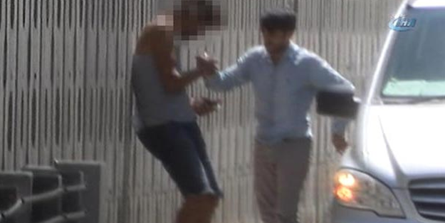 Minibüs şoföründen takdir edilecek hareket! Bir anda aracından indi ve...