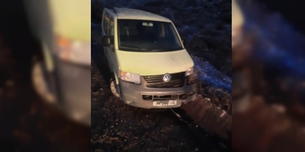 Minibüs sulama kanalına düştü... Çok sayıda yaralı var