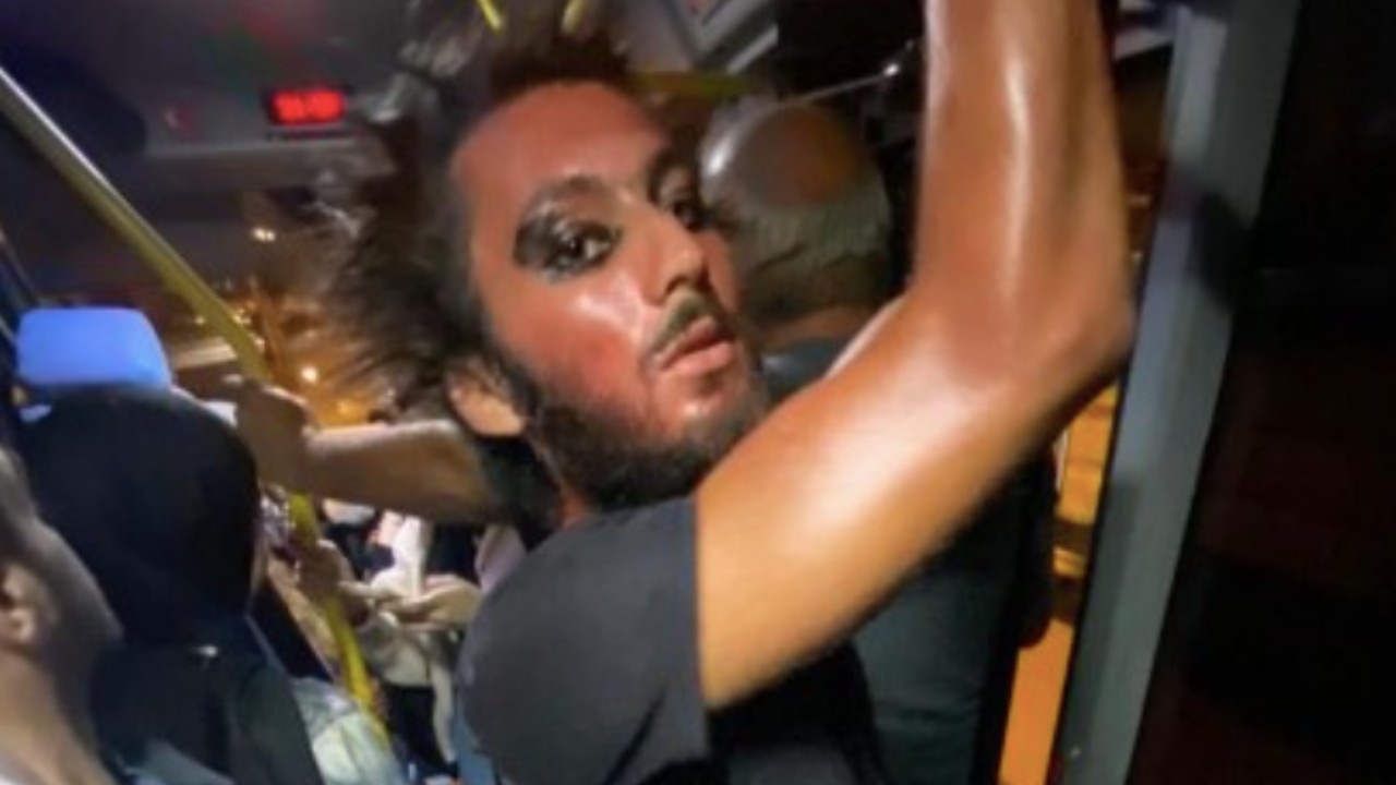 Minibüste kızlara sarkıntılık iddiası! Şüpheli tutuklandı