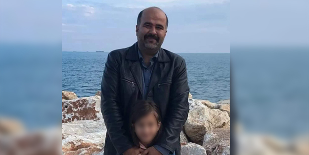 Minibüsün altında kalan öğretmen feci şekilde can verdi