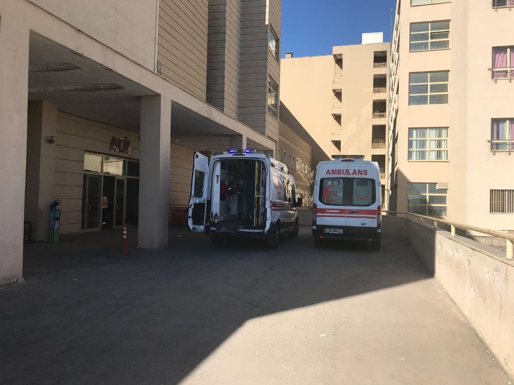 Minibüsün çarptığı 3 yaşındaki çocuk hayatını kaybetti 